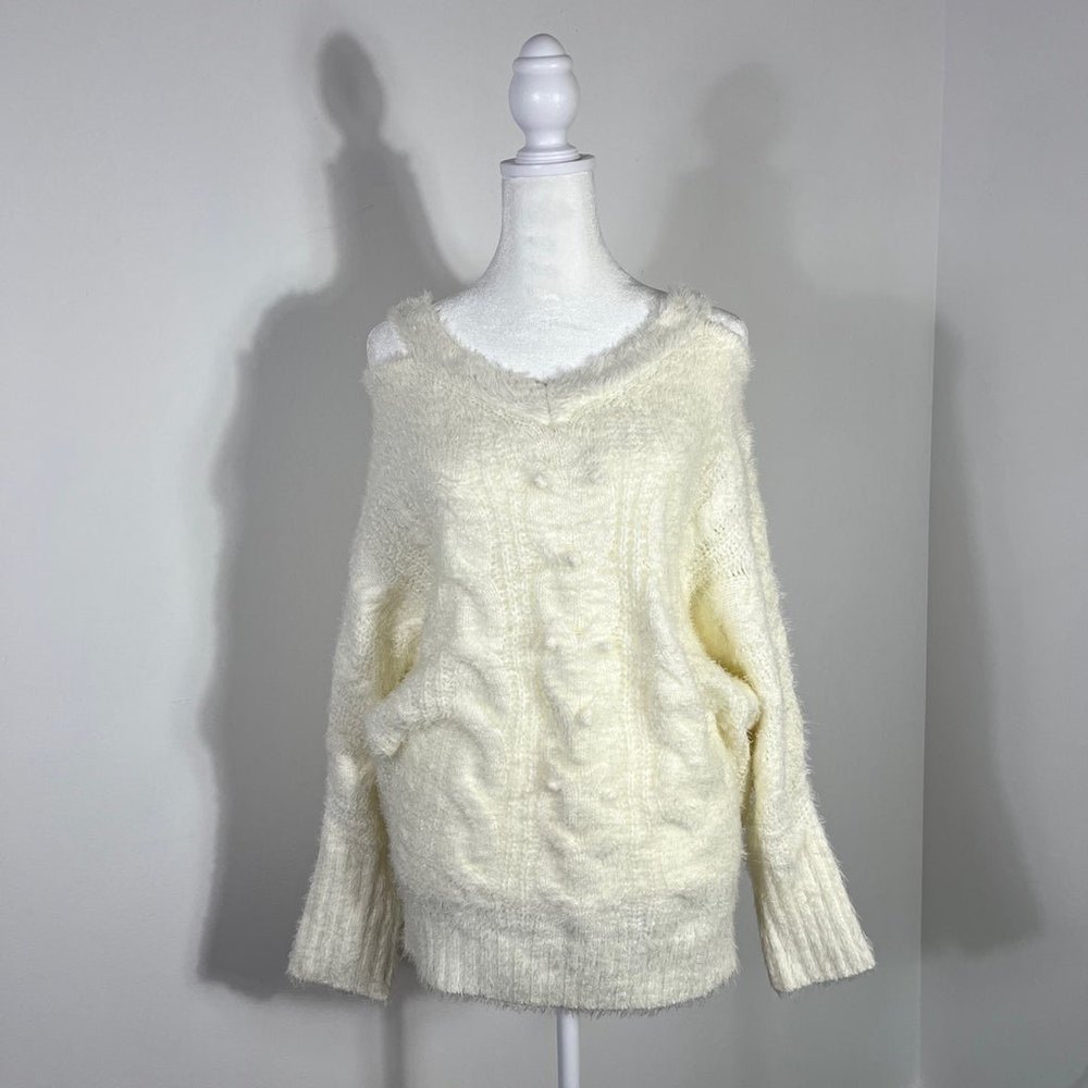 liz lisa fuzzy sweater